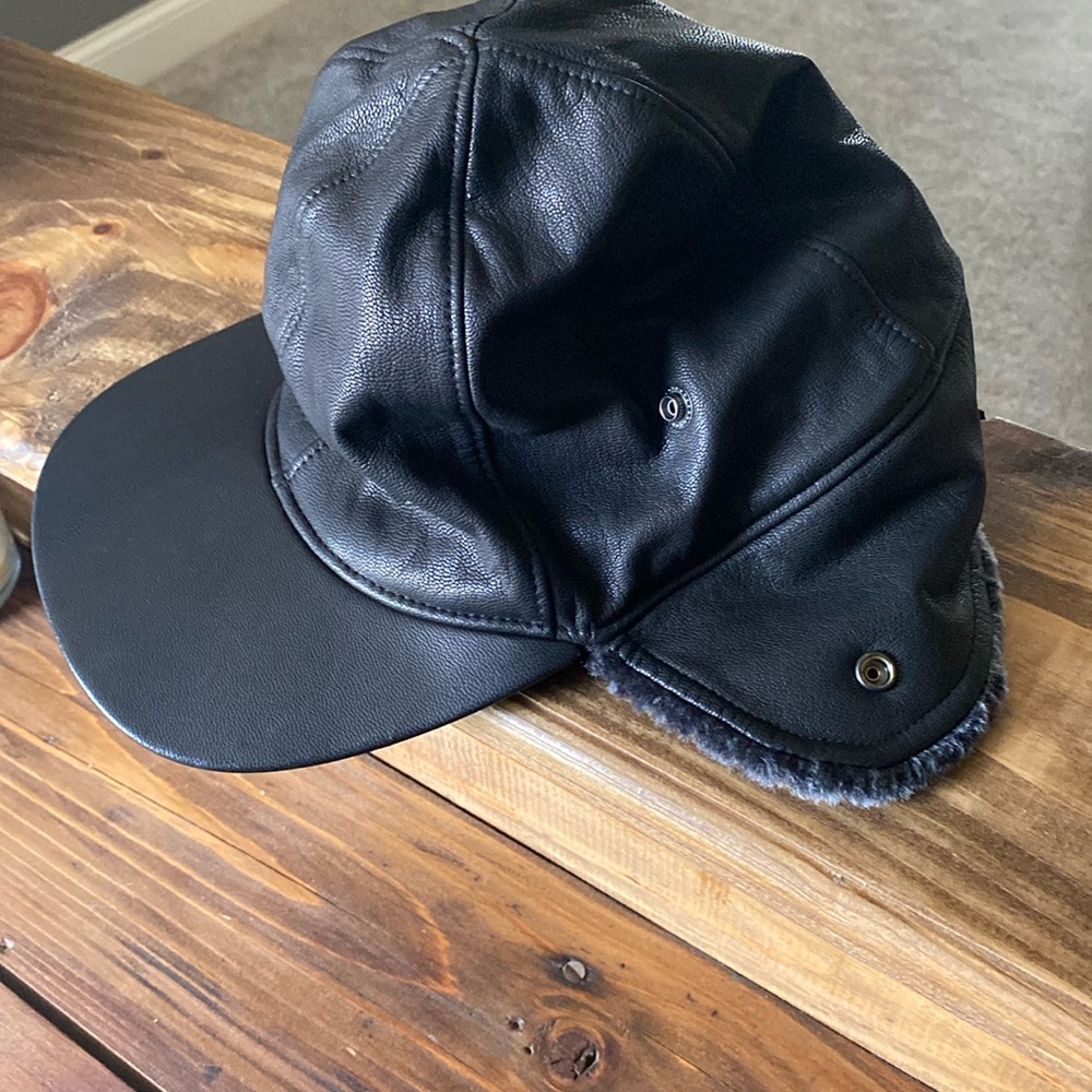 Men’s or unisex Ugg winter barnstormer fur lined bomber pilot hat